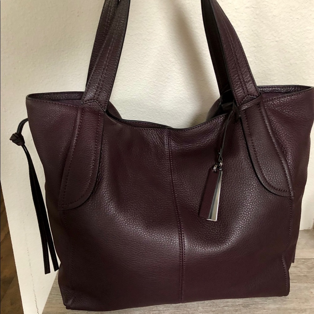 NWT Vince Camuto Leather Mara Tote